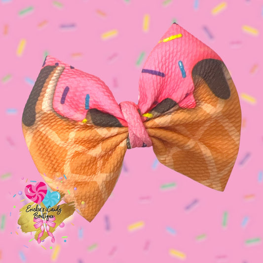 Strawberry Cone - 5in Bullet Fabric Bow