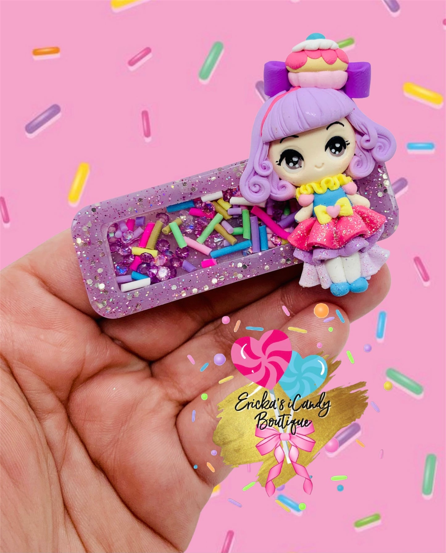 Cupcake Girl 🧁 Resin Shaker Clippie
